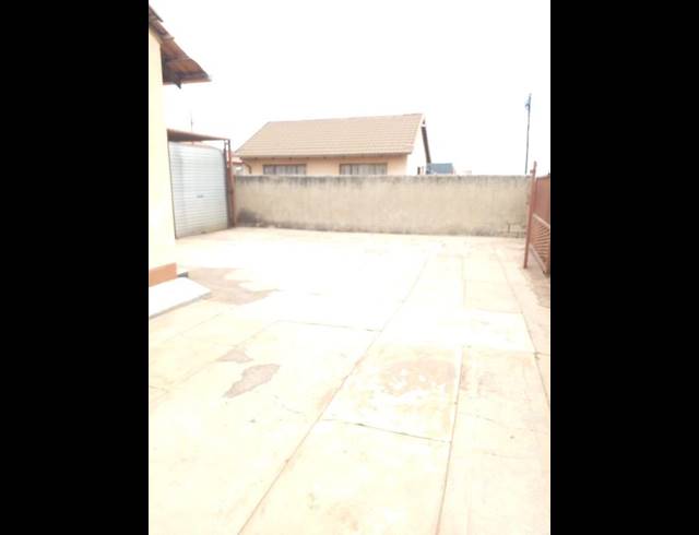 3 BEDROOM HOUSE FOR SALE IN MOHLAKENG